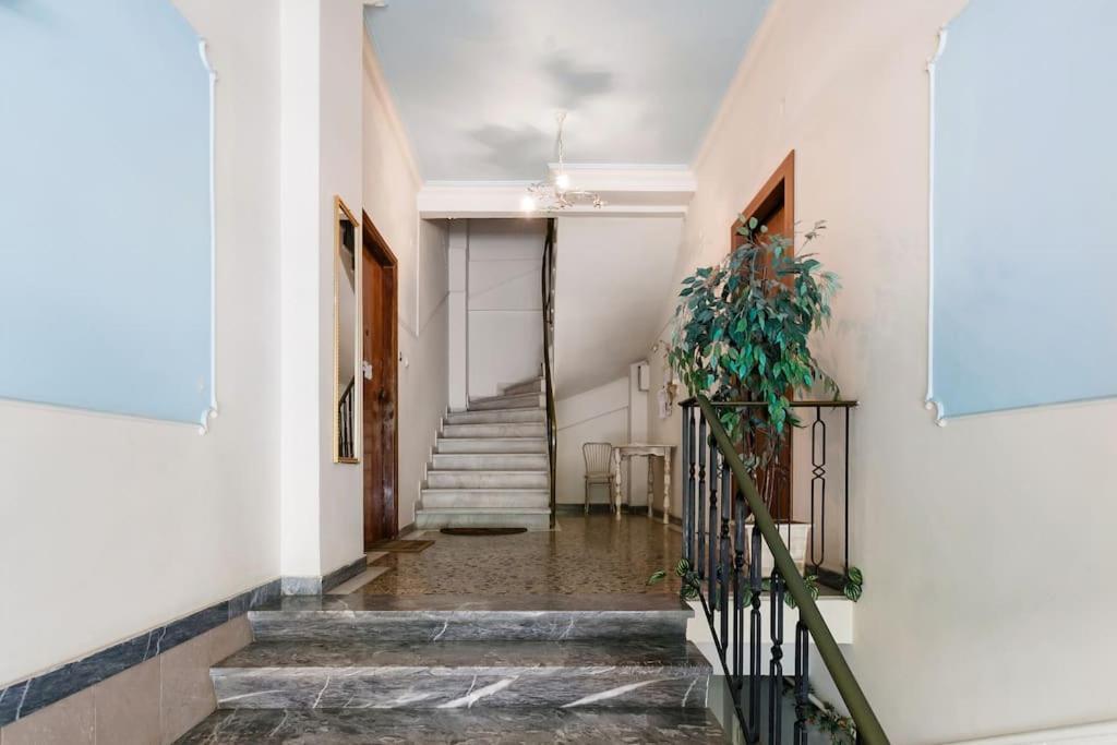 אתונה Your "Home Away From Home" - Phillopapou Hill מראה חיצוני תמונה